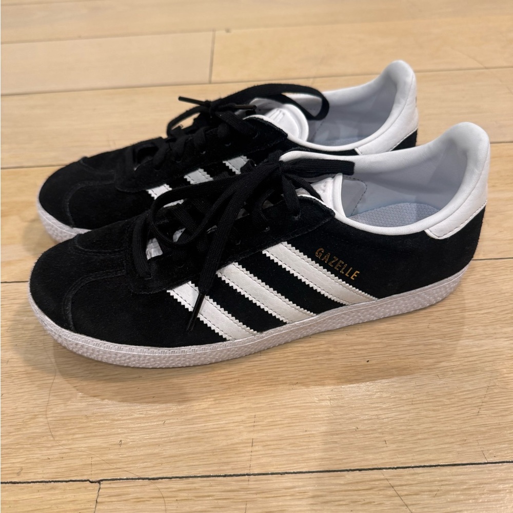 adidas Kids Gazelle Sneakers - Black & White